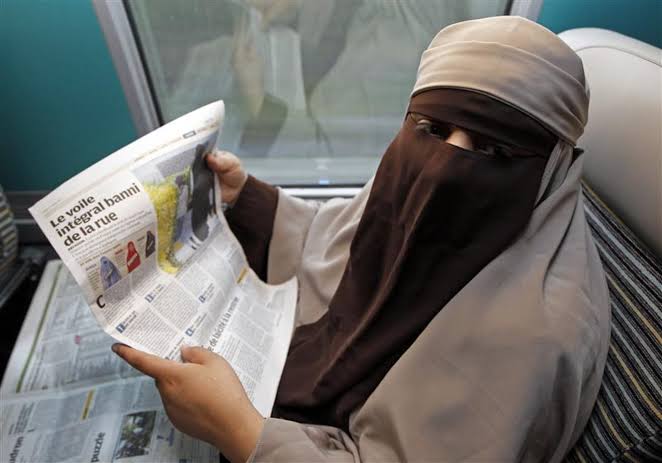 Can She Travel Alone? Scholars Weigh in on the Mahram Question