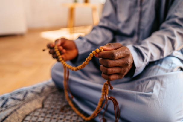 The Ruling on Sending Blessings Upon the Prophet During Prayer