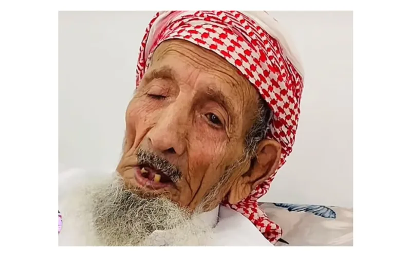 Saudi Man Who Performed Hajj Over 40 Times Dies at 142