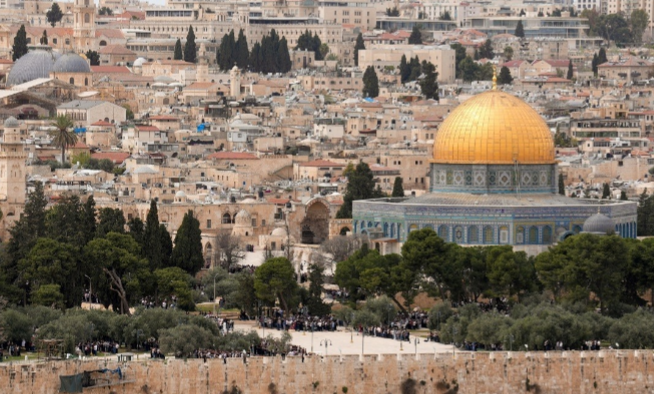 Israelis Enter Al-Aqsa Compound Under Heavy Guard