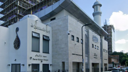 Ahmadiyya Youth in Southall Lead Community Programmes