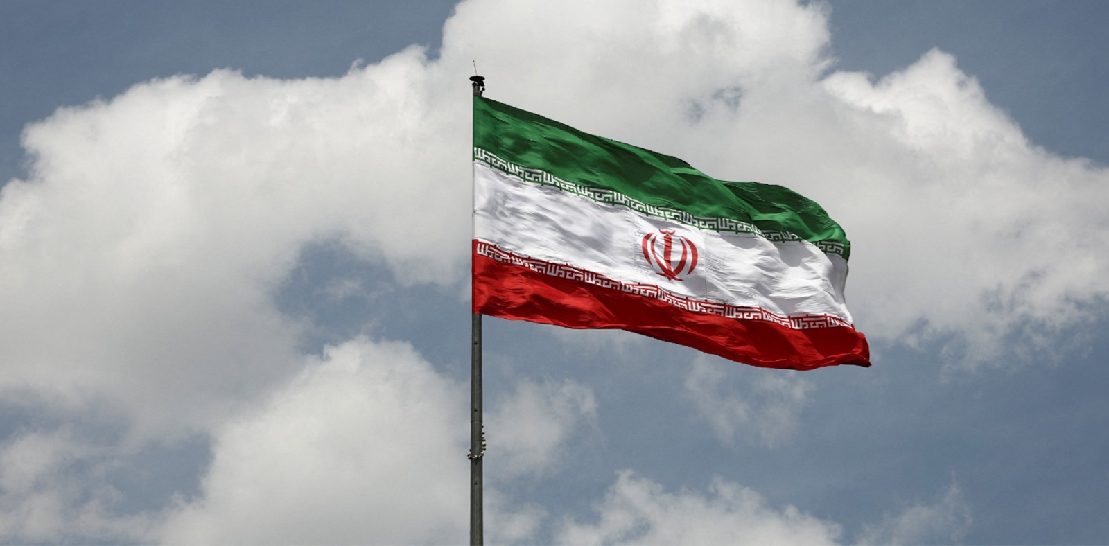Iran Praises Neighbours Over Territory Use Control