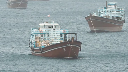 IRGC Coordinates 26 Ships Through Hormuz Amid Tensions