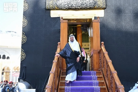 Makkah Deputy Emir Leads Annual Washing of Holy Kaaba